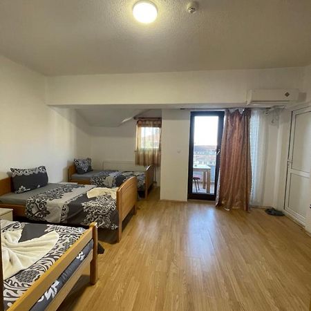 Ela Hostel Prizren Dış mekan fotoğraf